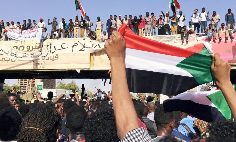 Photo of من أين أتى هؤلاء الشباب؟