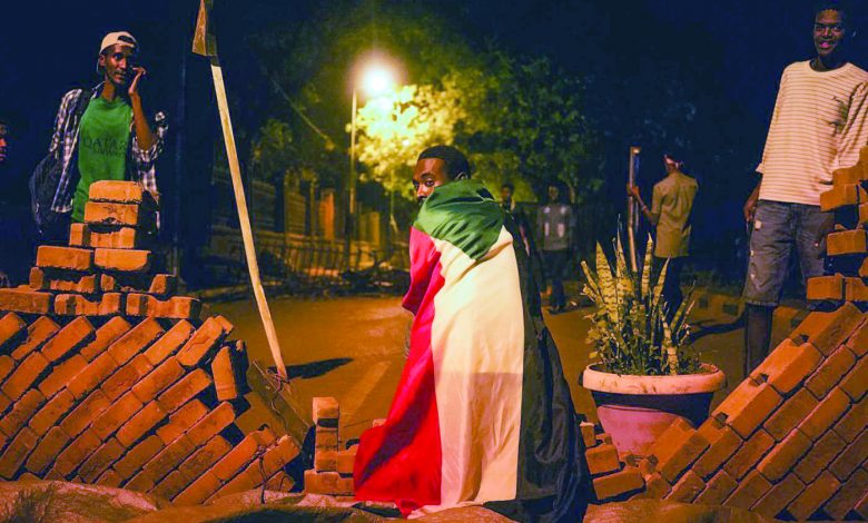 Photo of السودان: لقد آن الأوان لكي تحط القافلة لرحالها!