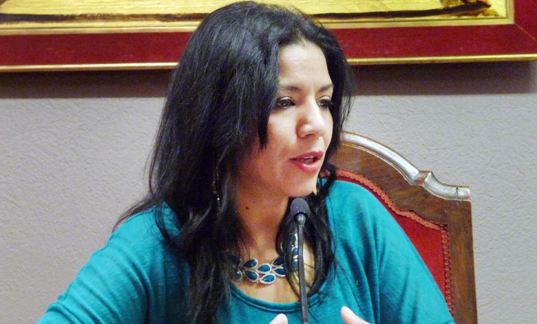 Photo of في حوار مع الكاتبة المغربية ليلى قروش بنت الريف ذات الروح الكتلانية