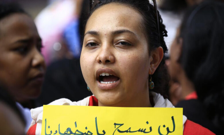 Photo of لقد ولي خطاب (أضربوهن)!