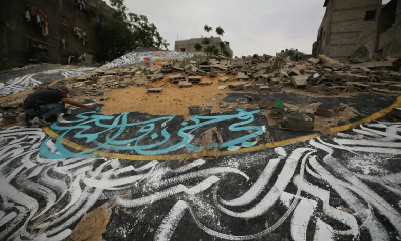 Photo of التشكيلي أيمن الحصري